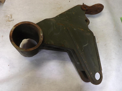 2540-01-246-8012 TOW HOOK BRACKET (LH) (45152) 1532180W T48556