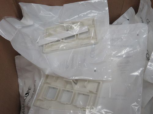 Lot of 25 Commscope 760045054 M13HM-262 M13HM Type Furniture Faceplate 3 Port White 2.13x3.5x.25 In For Sale