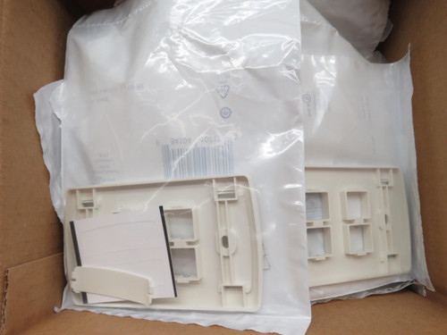 Lot of 25 Commscope 108333162 M14LE-262 LE Type Flush Mounted Faceplate 4 Port 4.81x2.84x.33 In For Sale