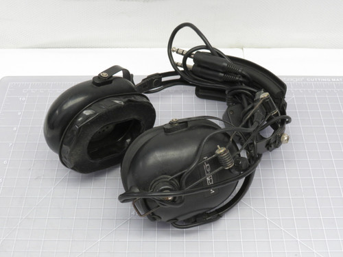 Flightcom  A-7A1   Headset w/ Sonetics  Microphone For Sale