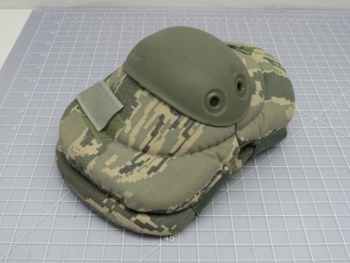 Military Protective  Gear Knee  Pads Size Large For Sale