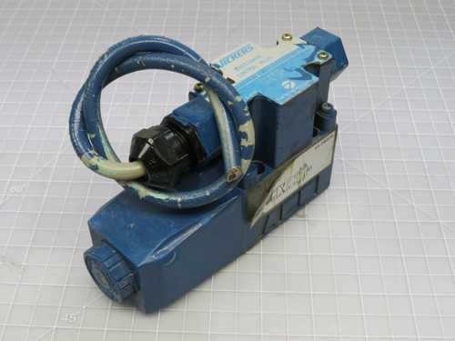 Vickers DG4V-3-2A-M-P7-H-7-50-JA100  Directional Control Valve For Sale
