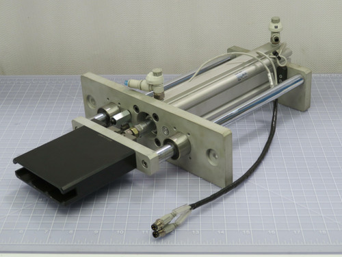 SMC CDQ2A32-200DCZ  Pneumatic Cylinder Assembly  For Sale