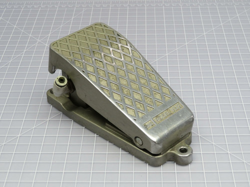 SMC VM2  Air Switch Foot Pedal  For Sale