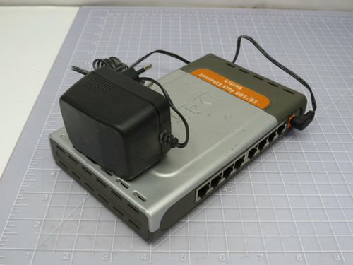 D-Link DES-1008D EES1008DEI5G Ethernet 8  Port External Switch   For Sale