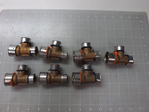 LOT OF 7 F877 VIEGA 1T 3/4 TEE FITTINGS T50786