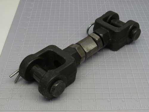 Double Sided Tow Assembly Shackle  For Sale