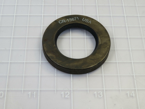 Lot of 15 CR Industries CR-13672-USA 13671 Oil Seal  For Sale