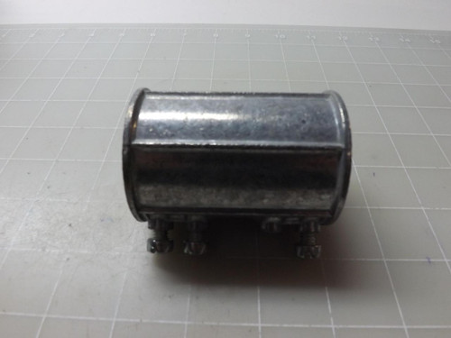 LOT OF 20 ARLINGTON 1-1/2 SCREW CONNTECTOR CONDUIT COUPLING T51383