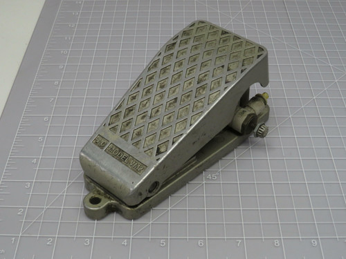 SMC VM230-02-40A  Foot Switch 102-490  For Sale