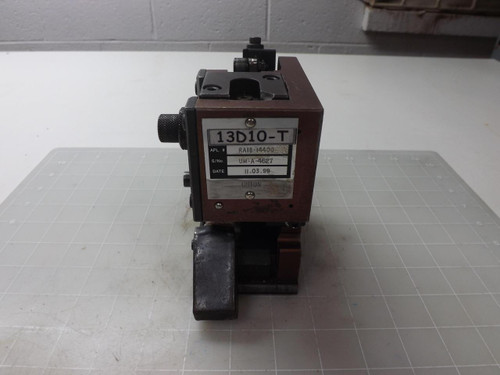 TOYOJAMCO RA18-14400 UM-A-4627 APPLICATOR T51588