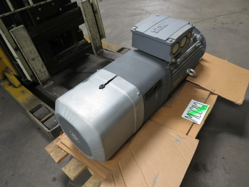 Sew Eurodrive DRE180LC4BE30HR/FG/TH/EG7C/DH  Inverter Duty VPWM Gear Motor  60 Hz IP66 Nema A   For Sale