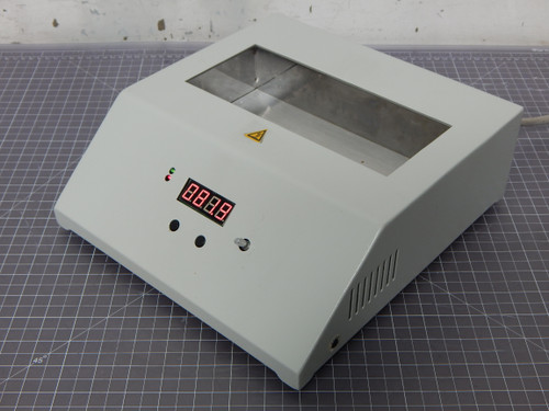 Maplelab Scientific BH-3-200-01  Digital Dry Block Heater  For Sale
