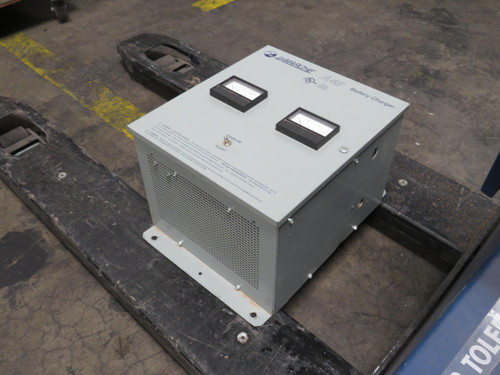 LA MARCHE A46-10-24V-A1-12L BATTERY CHARGER 24 VDC T191859