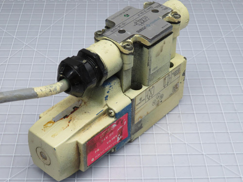 Vickers DGV-3-24-PL2-H-10-JA-S310 VA9842A Valve 24 VDC   For Sale