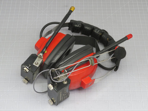 Earmark HTRD-3  Headphones w Mic Frequency 23/23  For Sale