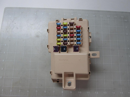 TOYOTA PP-T20+GF10 FUSE BOX T53509