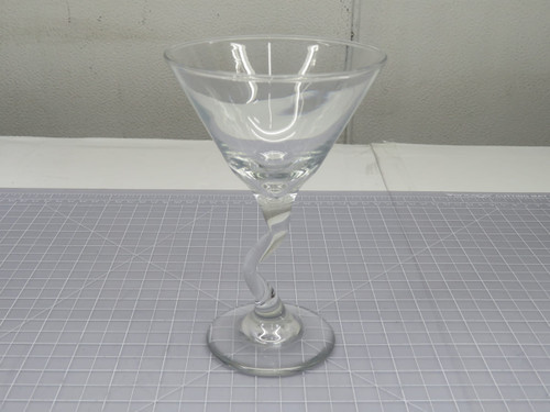 500 LBS of Restaurant Glassware  For Sale