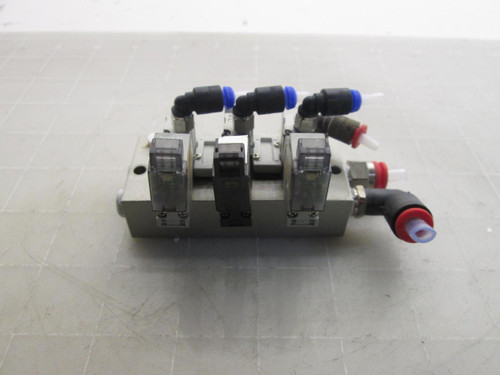 LOT OF 3 SMC SYJ322R NVV5J3-000 SOLENOID VALVES W/ MANIFOLD T53217