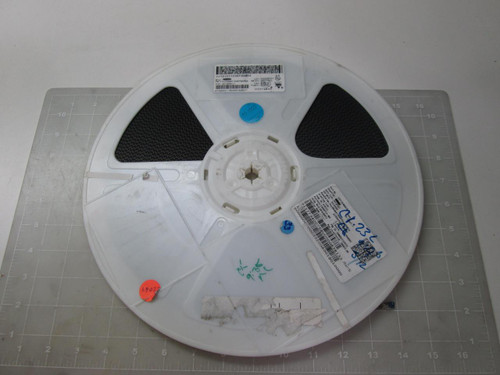 LOT OF 9300 VISHAY 1277340075 VJ7099Y104KFBAH34 SEMICONDUCTORS T53946