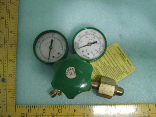 TESCOM H1940A-540 COMPRESSED GAS REGULATOR T8127