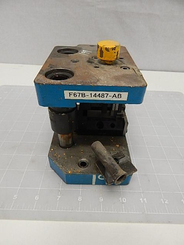 F8DB-14474-PA A0440F-AJ F67B-14487-AB APPLICATOR DIE SET T58476