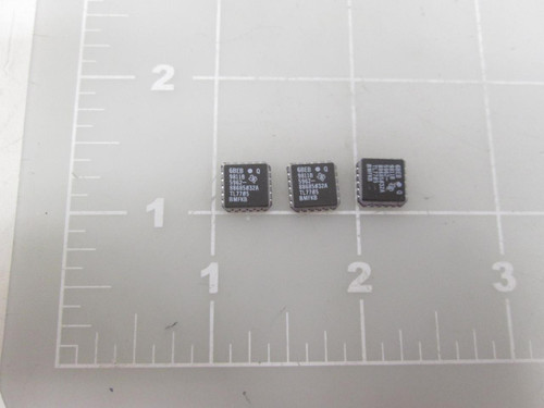 LOT OF 3 6BEB 9811B 5962-88685032A TL7705 BMFKB LINEAR MICROCIRCUITS T59329