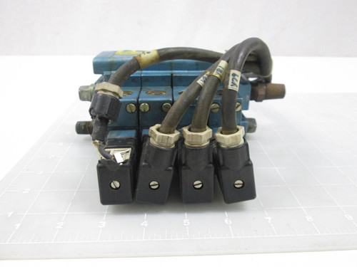 LOT OF 4 MAC 914A-PM-111JB SOLENOID VALVES W/ MANIFOLD T60049