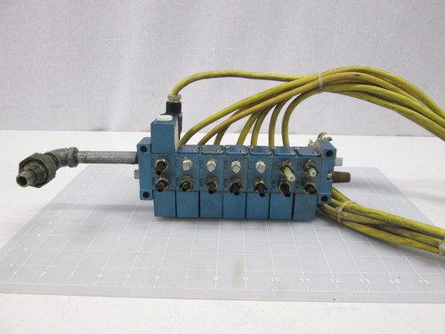 LOT OF 7 MAC 623B-11-111JB SOLENOID VALVES W/ MANIFOLD T60081