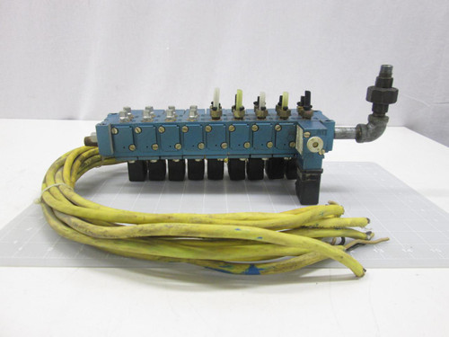 LOT OF 10 MAC 623B-11-111JB SOLENOID VALVES W/ MANIFOLD T60082