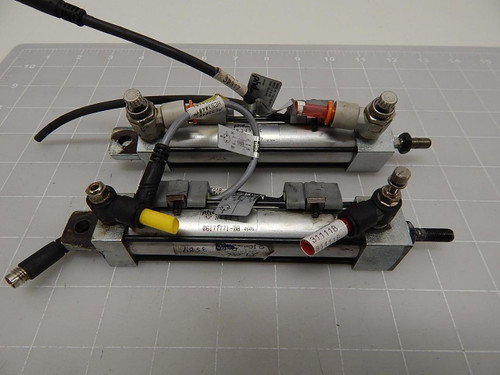 LOT OF 2 PHD AVP 3/4 X 3 -E AIR CYLINDERS T60998