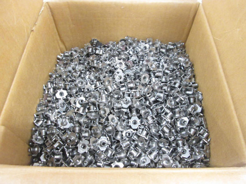 LOT OF 5000 KOMAR 006690301 10-32 TEE NUT-4 PRONG- 5/16 BARREL T67010