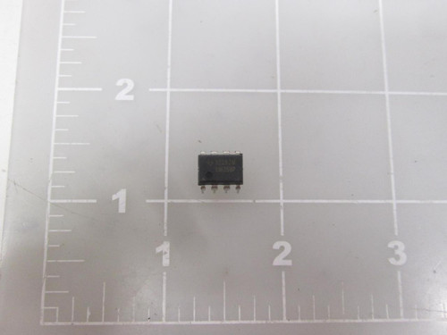 LOT OF 100 TEXAS INSTRUMENTS 3223JM LM358P IC CHIP T67722