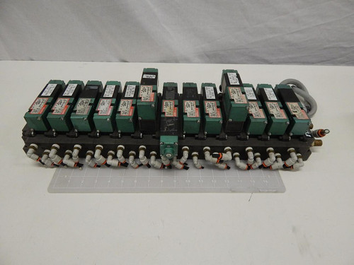 LOT OF 13 NUMATICS 082SA415M 082SA415M017N61 082SA415M017N SOLENOID VALVES W/ MANIFOLD T68158