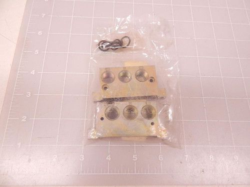 LOT OF 2 229-719 END PLATES T69621