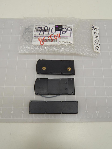 DOVER 7P104291PENM81802P COUVERCLE (X3) AVEC VIS-G/M COVER (X3) W/ SCREW G AND M T69564