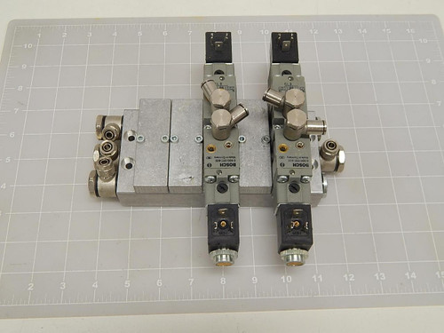 LOT OF 2 BOSCH 0 820 022 602 SOLENOID VALVES W/ MANIFOLD T69870