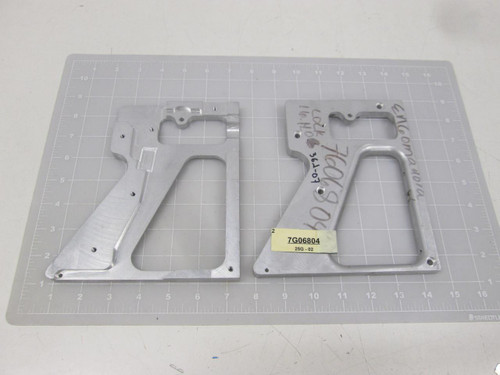 LOT OF 2 7G06804 7G06803 FIXTURE COMPONENT ASSEMLBY T68839