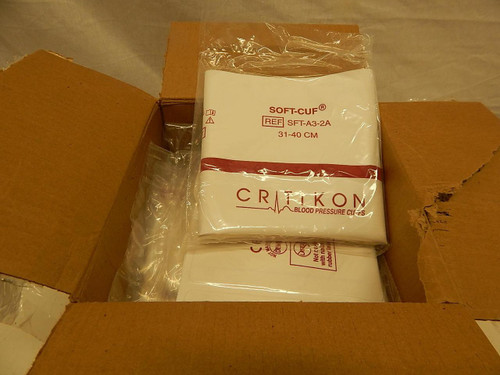 CASE OF 20 GE SFT-A3-2A LARGE ADULT 31-40 CM BLOOD PRESSURE CUFFS T71630