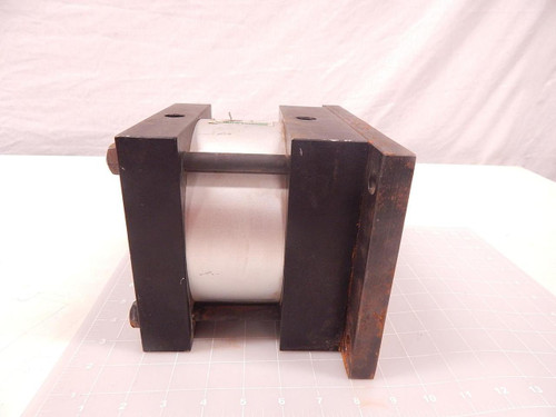NUMATICS F1AU-01A8D-AAA LARGE FLANGE MOUNT T72610