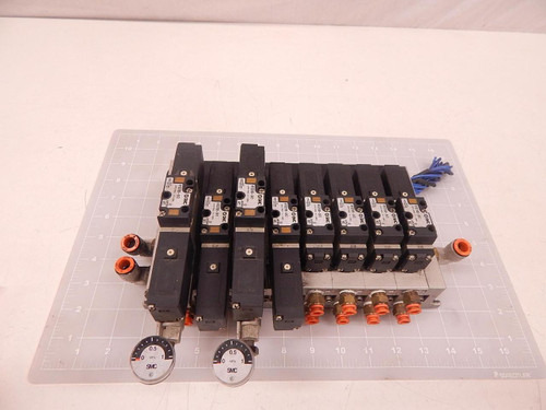 LOT OF 8 SMC ARBF2000-00-P-1 VFS2100-5FZ SOLENOID VALVES W/ MANIFOLD ASSEMBLY T73957