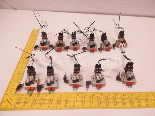 LOT OF 22 SMC NVJ3133 PNEUMATIC ASSEMBLY T75023
