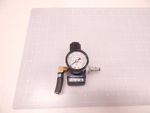 WILKERSON R08-02-F000 REGULATOR W/ GAUGE T76960