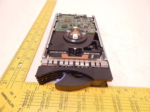 0B22156 HUS153030VLS300 300 GB 15K RPM HARD DRIVE T77060