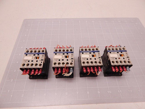 LOT OF 4 TELEMECANIQUE CA2KN40 CONTACTORS T76689