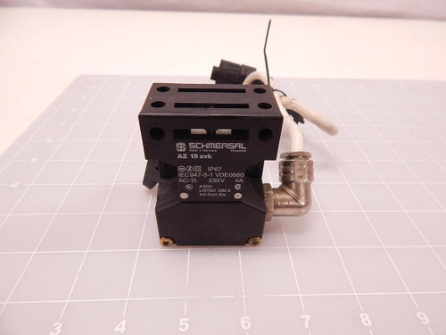 SCHMERSAL AZ 15 ZVK INTERLOCK SAFETY SWITCH T76708