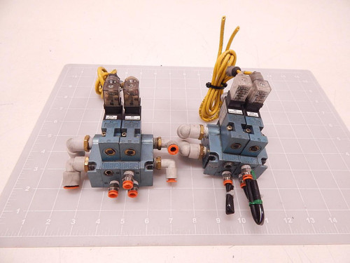LOT OF 4 MAC 45A-LAC-DFBJ-4KG SOLENOID VALVES W/ MANIFOLD T77924