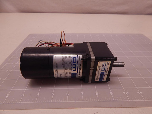 ORIENTAL MOTOR VHR206AM-GV GV2G120 AC MAGNETIC BRAKE MOTOR 6 W 100-115 V 1200-1450 RPM 0.25-0.30 A W/ GEAR HEAD T81167