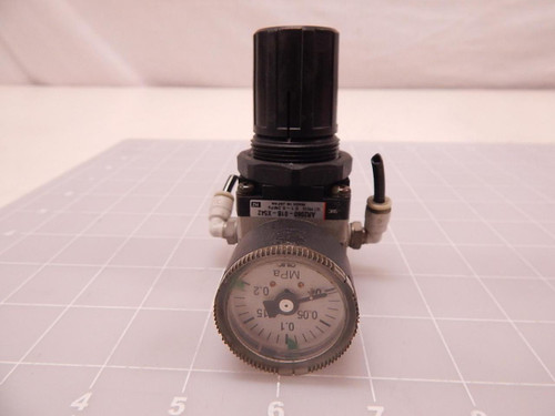 SMC AR2060-01B-X542 REGULATOR W/ GAUGE T81351