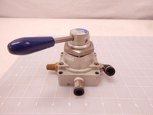 AIRTAC 4HV330-10-S ROTARY STYLE HAND LEVER VALVE T82184